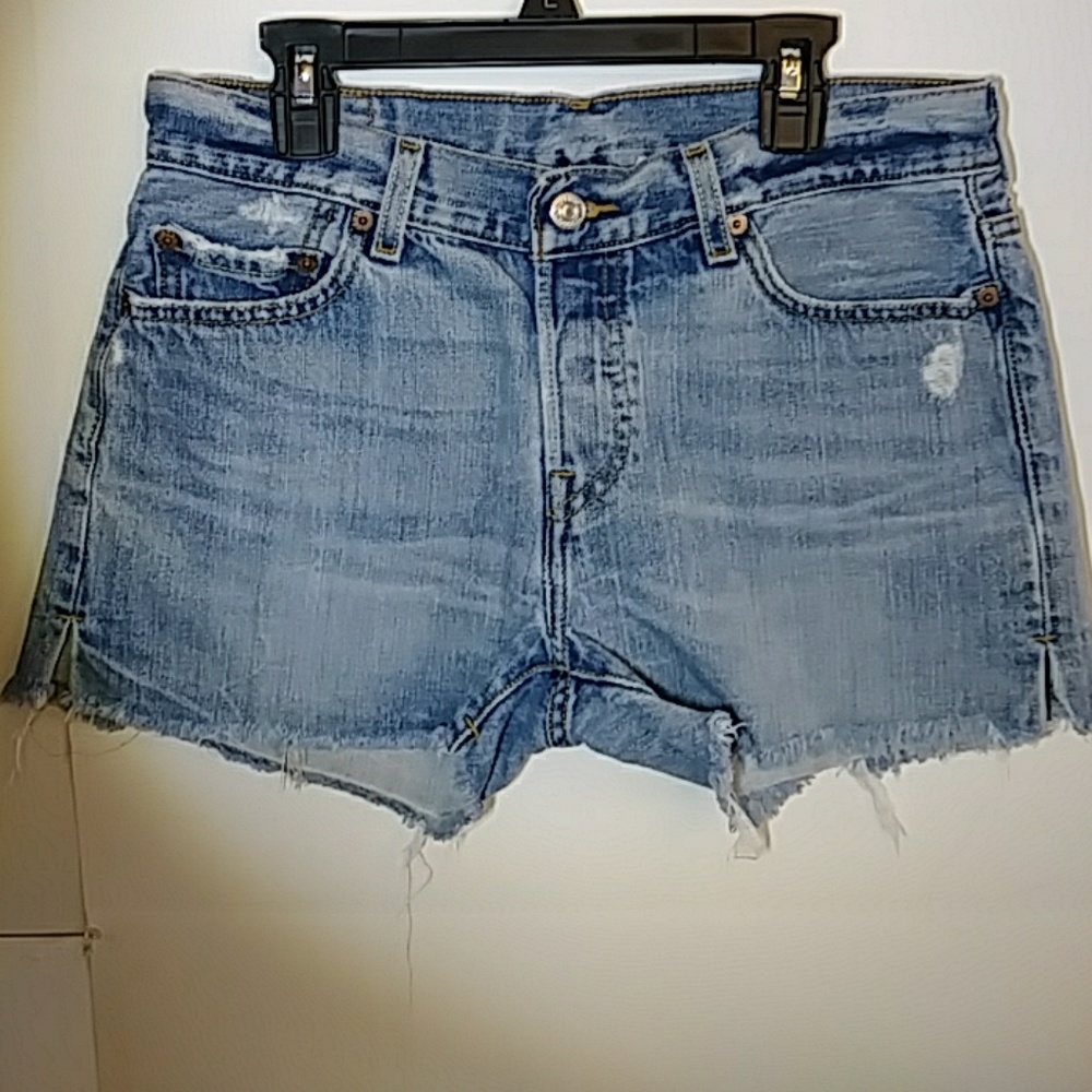 501 Levi Shorts